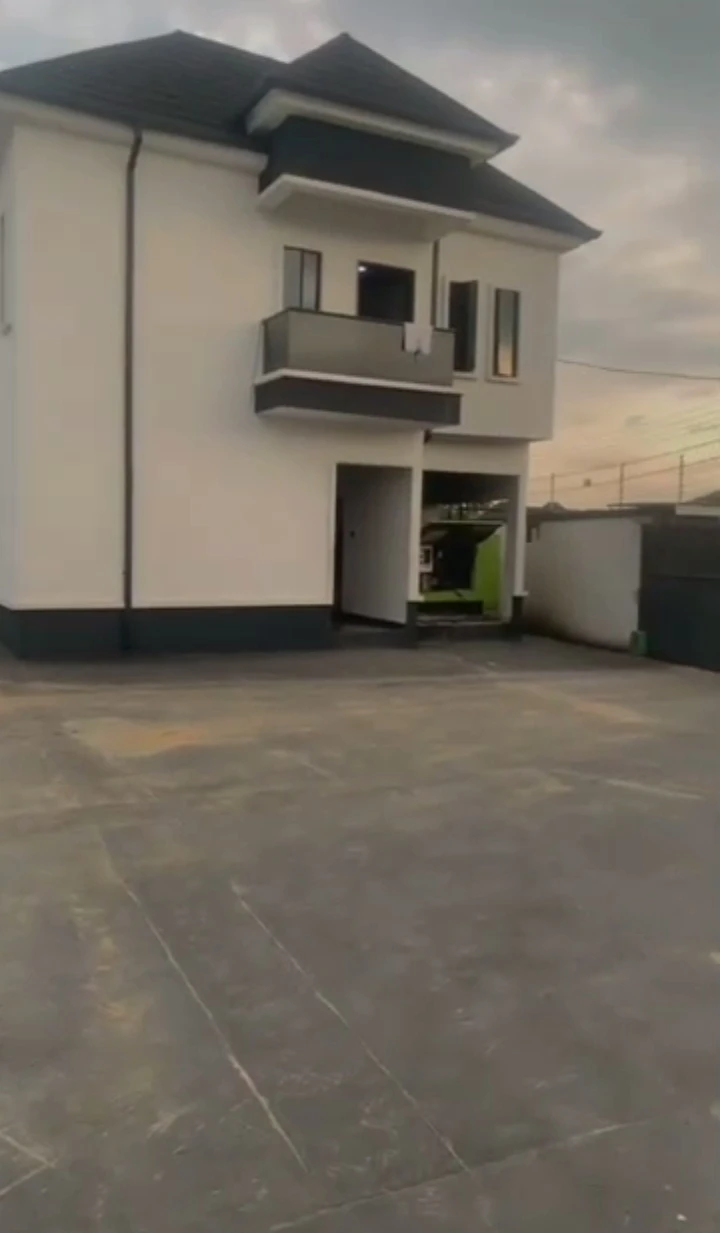 Duplex for Sale in Opete, Delta - Image 2