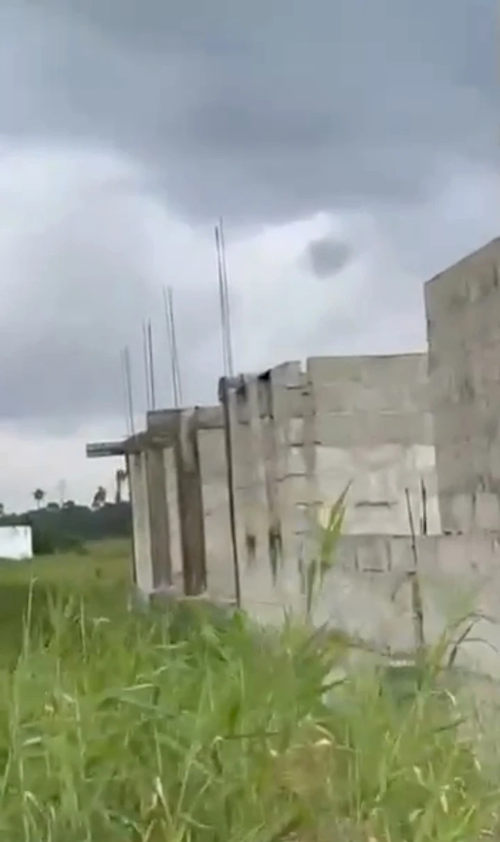 Uncompleted Building for Sale in Otokutu, Delta - Image 2