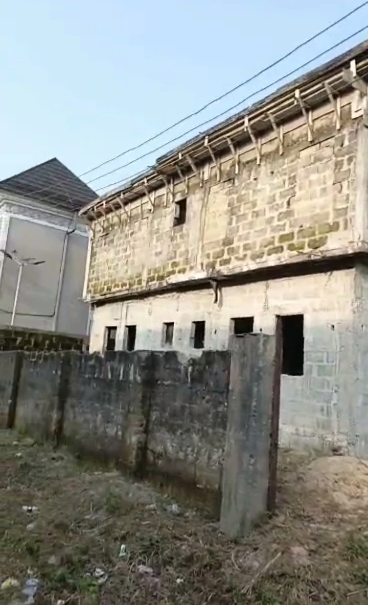 Uncompleted Building for Sale in Niger cat, Delta - Image 2