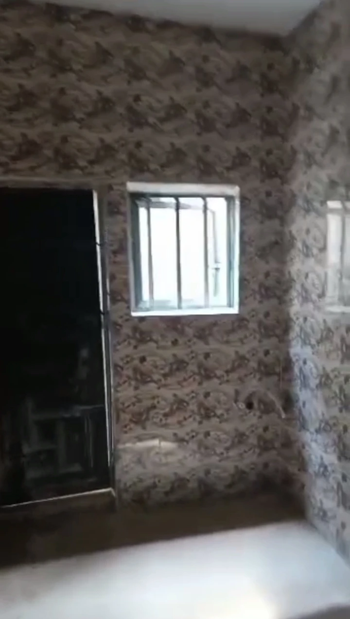 2 Bedroom Flat for Rent in Ugboroke, Delta - Image 4