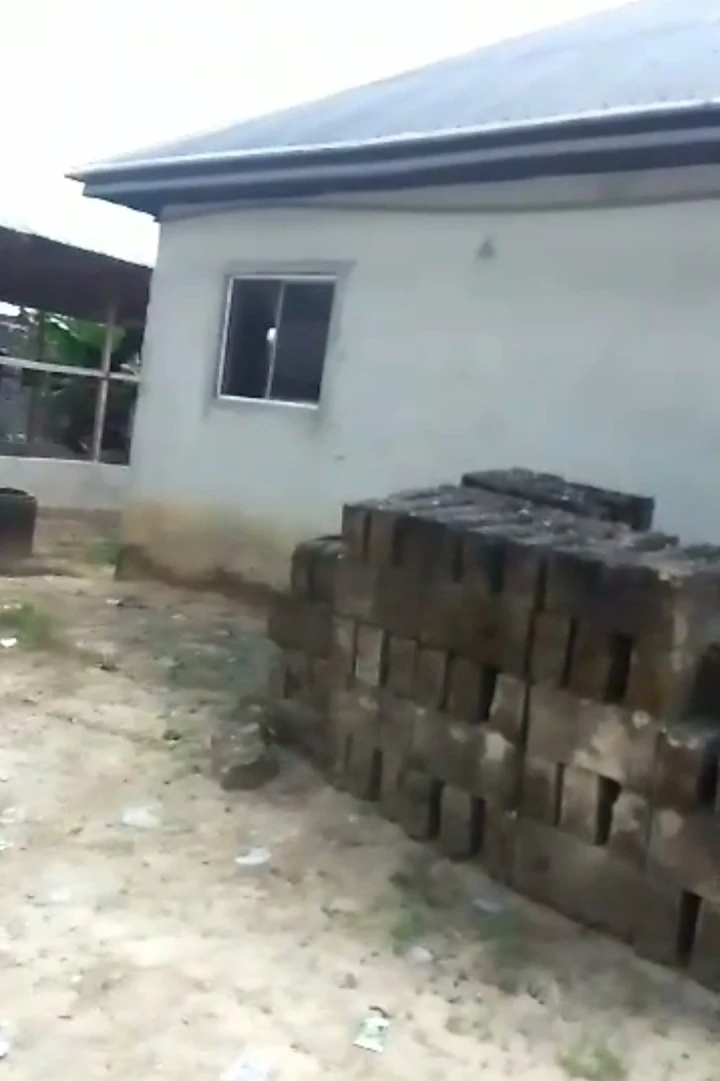 Bungalow for Sale in Ogbomro, Delta - Image 1