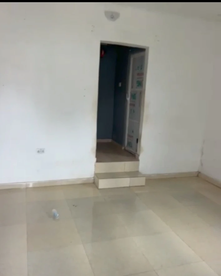SelfContain for Rent in Jeddo, Delta - Image 3