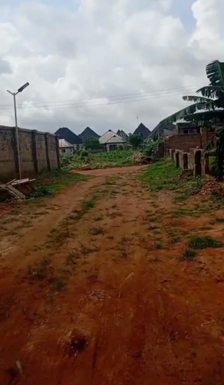 Land for Sale in Benin city, Edo - Image 1