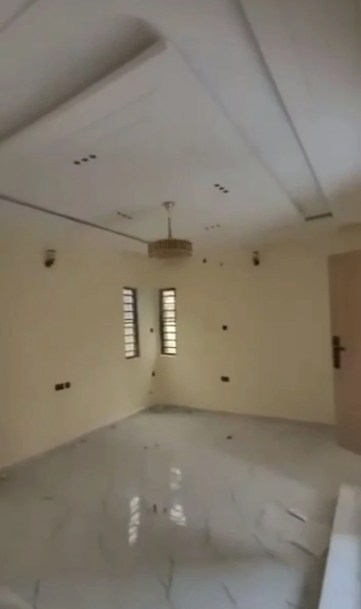 Duplex for Sale in Ogunwenyin, Edo - Image 4