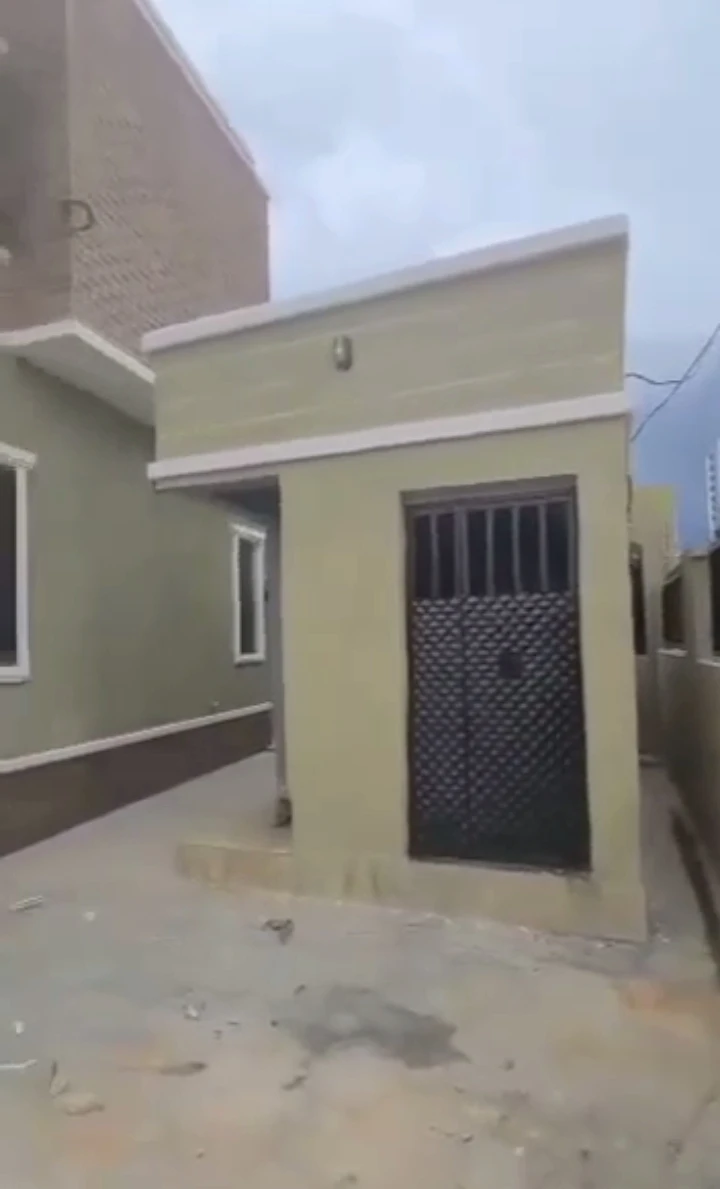 Duplex for Sale in Ogunwenyin, Edo - Image 1