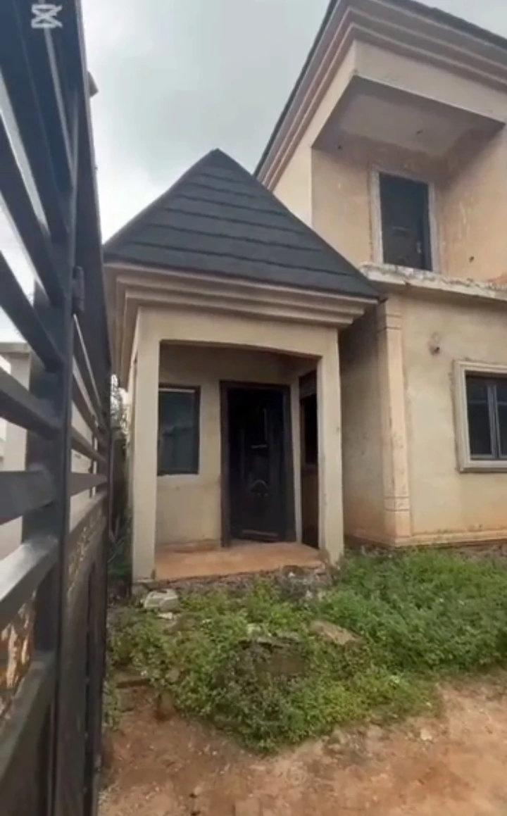 3 Bedroom Flat for Sale in Country home, Edo - Image 4