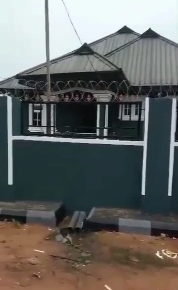 Bungalow for Sale in Orhionmwon Benin Auchi road, Edo - Image 2