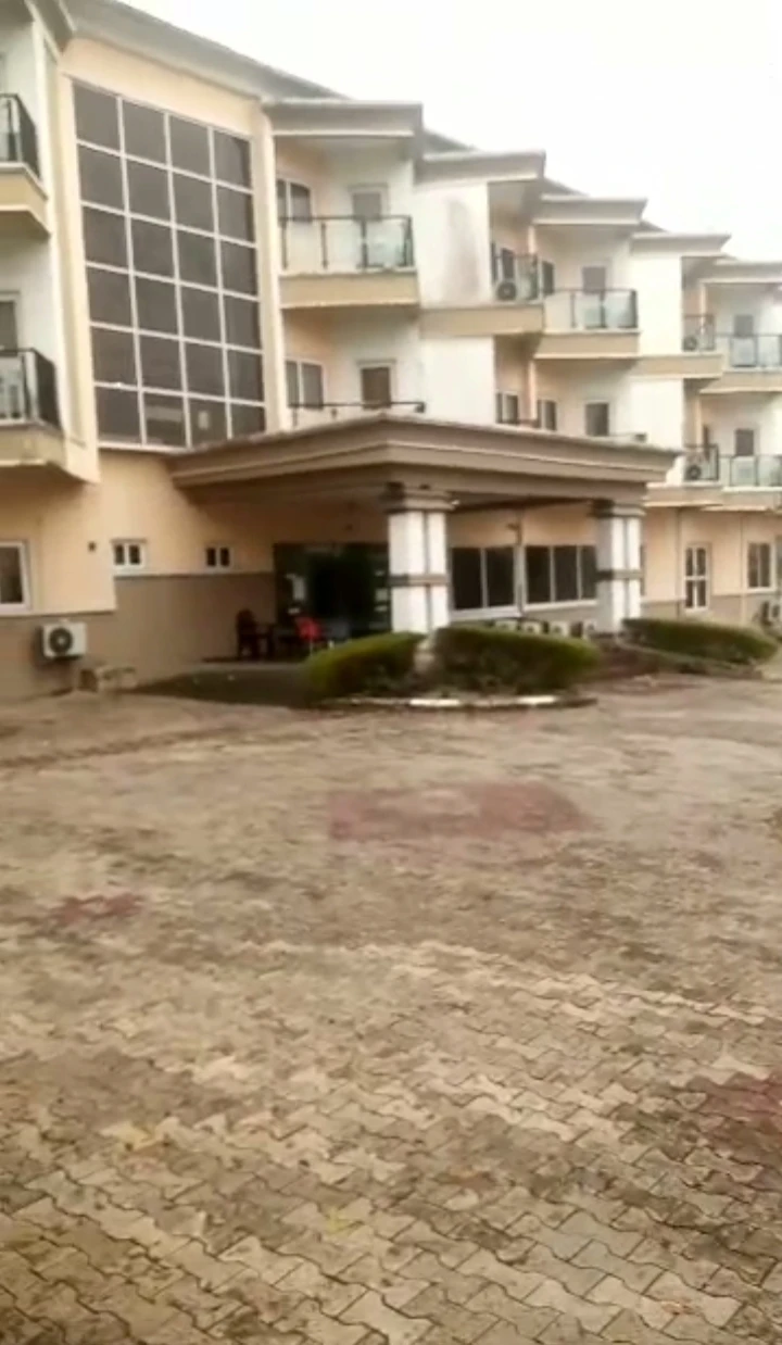 Hotel for Sale in Airport road, Delta - Image 1