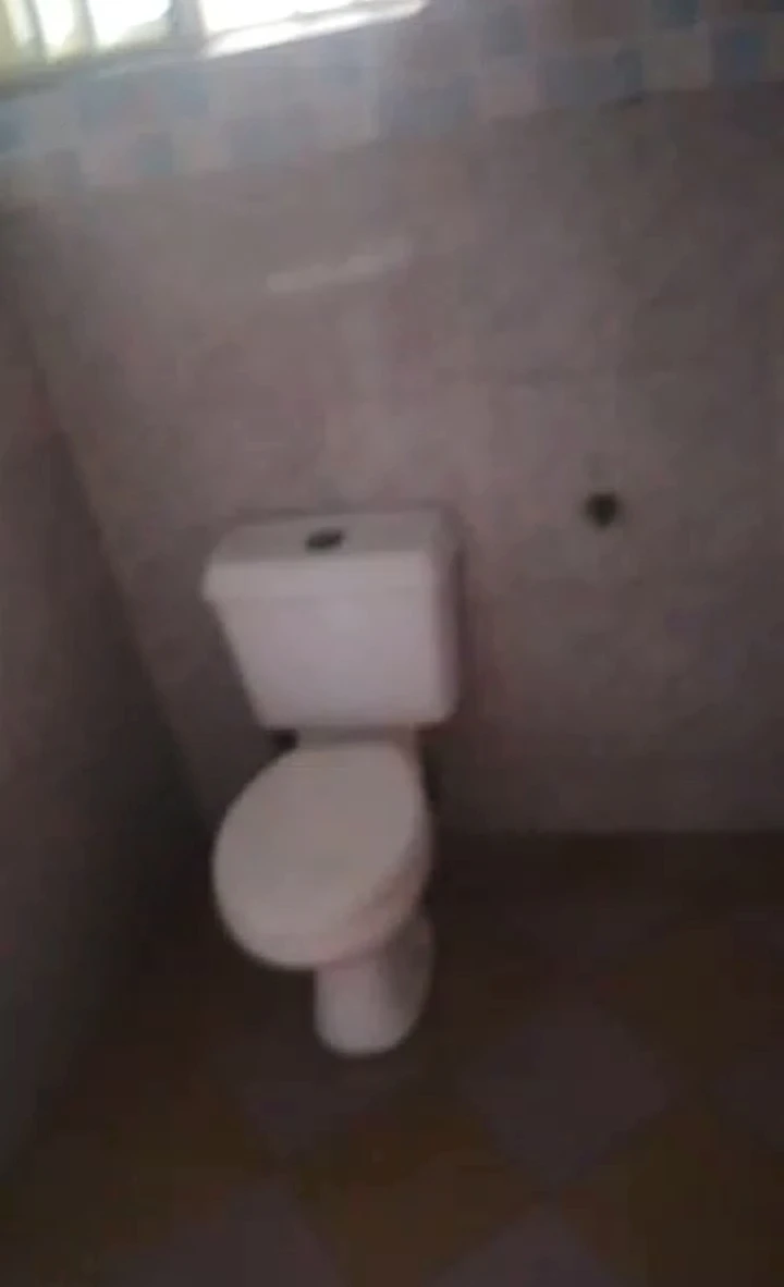 SelfContain for Rent in Jeddo, Delta - Image 4
