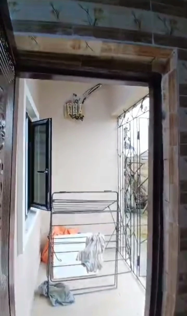 2 Bedroom Flat for Rent in Chalisco phase 2 off NPA road Warri Delta state, Delta - Image 2