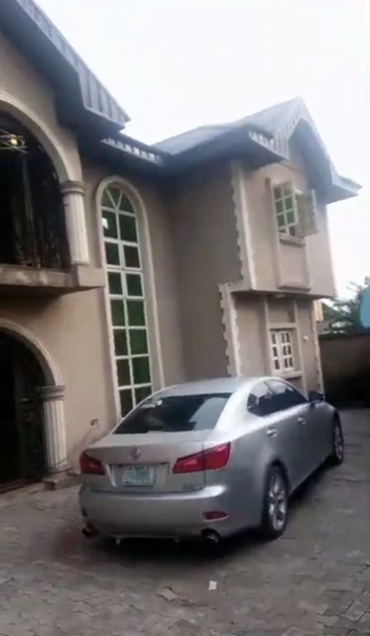 3 Bedroom Flat for Sale in Osubi, Delta - Image 1
