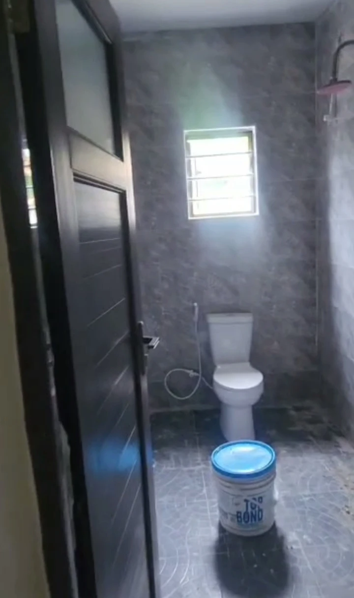 1 Bedroom Flat for Rent in UGHOTON, Delta - Image 4