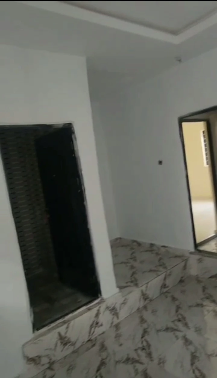 1 Bedroom Flat for Rent in UGHOTON, Delta - Image 2