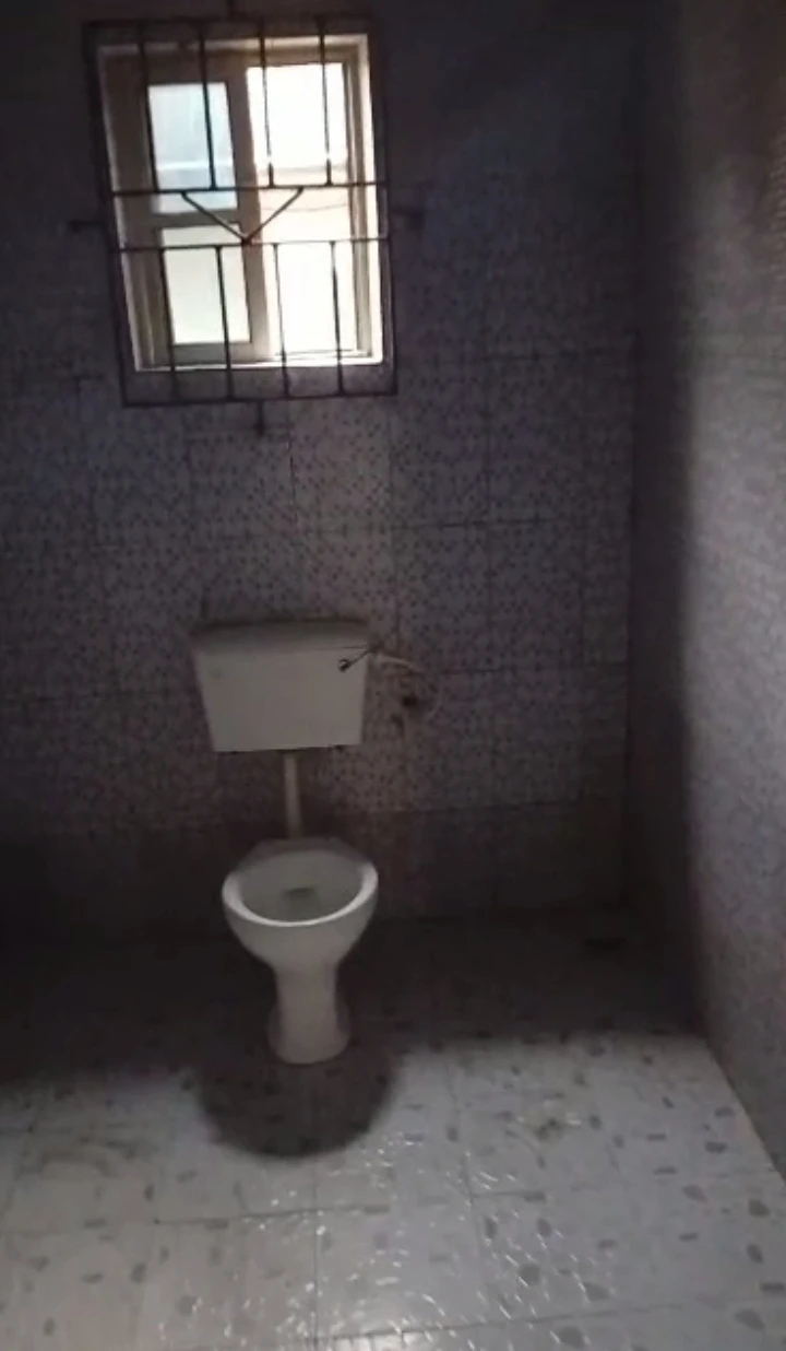 1 Bedroom Flat for Rent in Jeddo, Delta - Image 1
