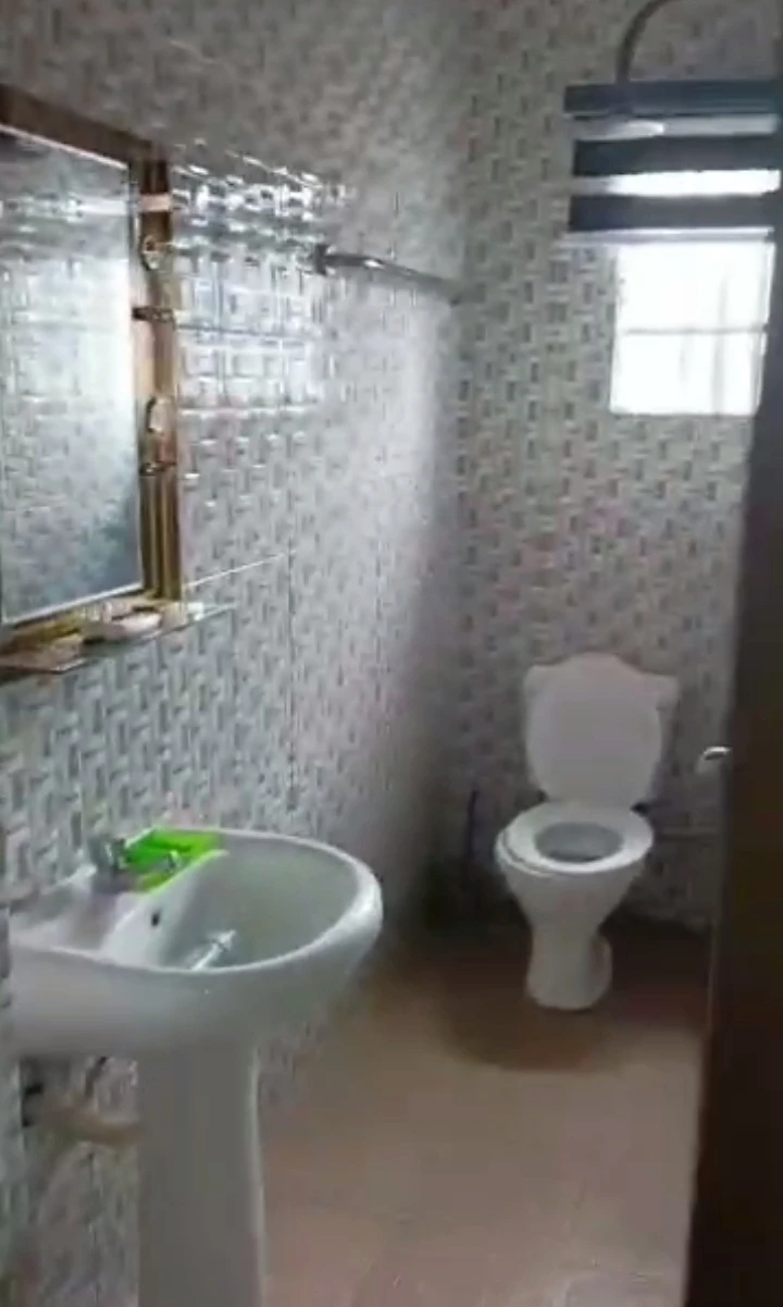 2 Bedroom Flat for Rent in Chalisco phase 2 off NPA road Warri Delta state, Delta - Image 1