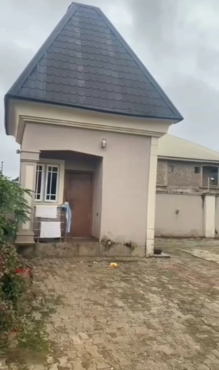 Bungalow for Sale in Ogunwenyin, Edo - Image 2