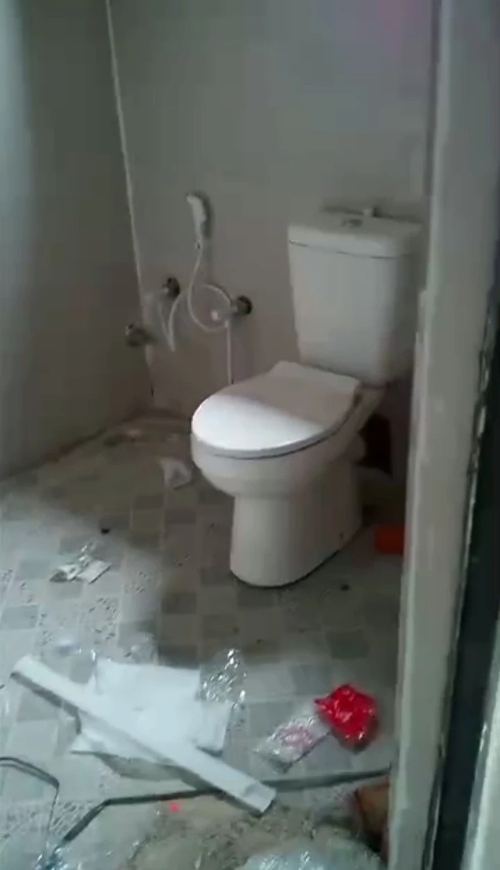 1 Bedroom Flat for Rent in Jakpa, Delta - Image 2