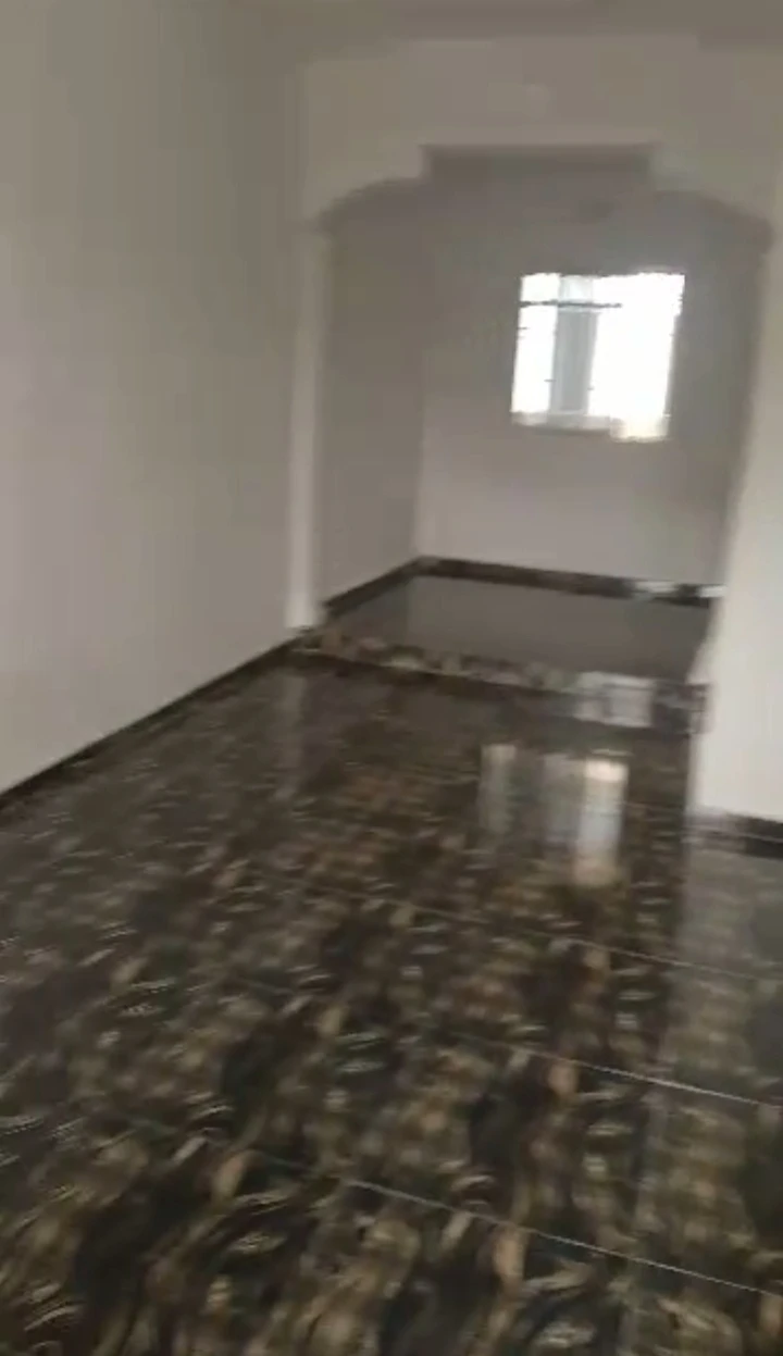 1 Bedroom Flat for Rent in Adesa Warri, Delta - Image 1