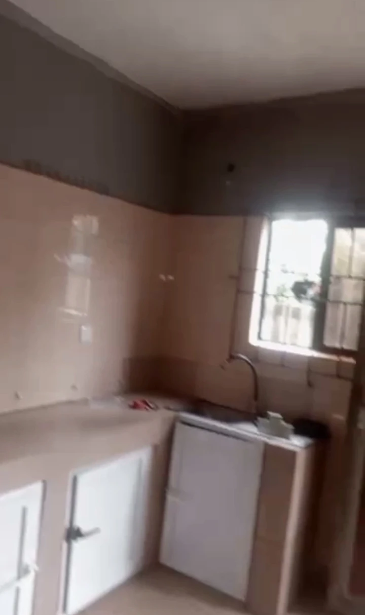 2 Bedroom Flat for Rent in Jakpa, Delta - Image 2