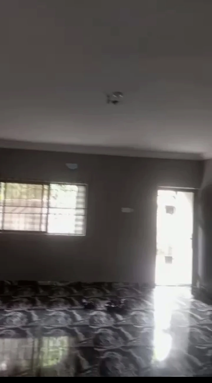 2 Bedroom Flat for Rent in Jakpa, Delta - Image 3