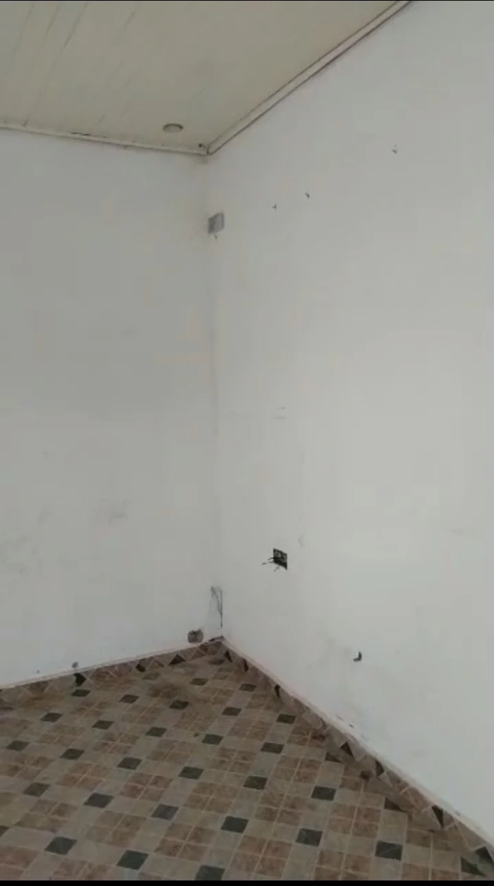 Store for Rent in Osubi, Delta - Image 3