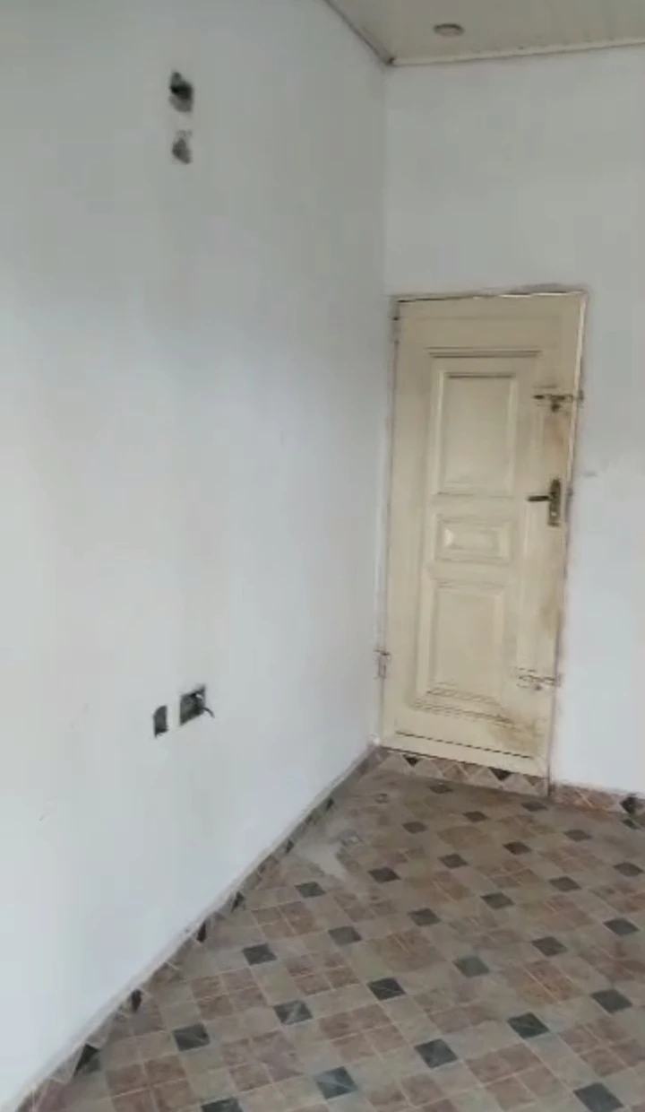 Store for Rent in Osubi, Delta - Image 1