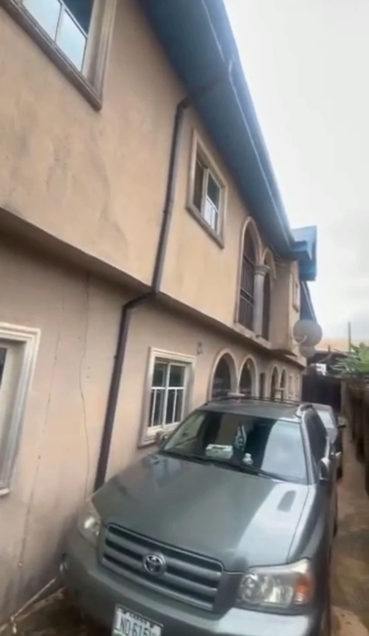 3 Bedroom Flat for Sale in Ugbowo, Edo - Image 1