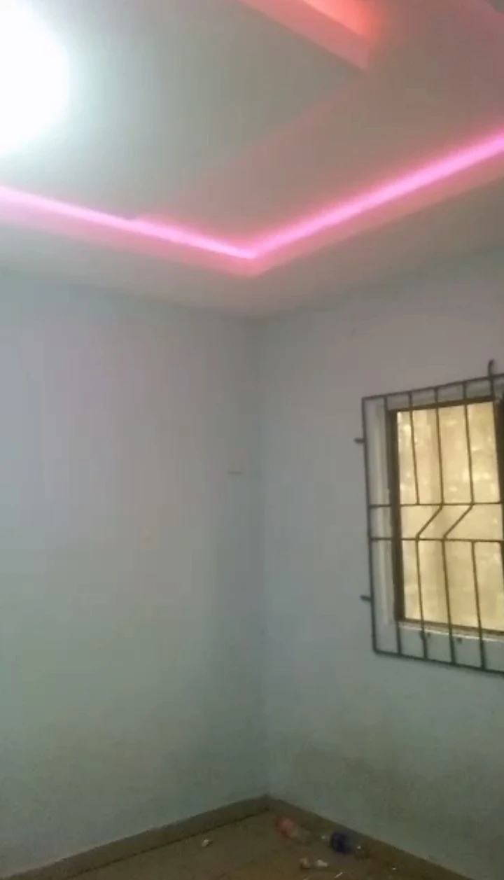 2 Bedroom Flat for Rent in Chalisco off NPA road Warri Delta state, Delta - Image 3