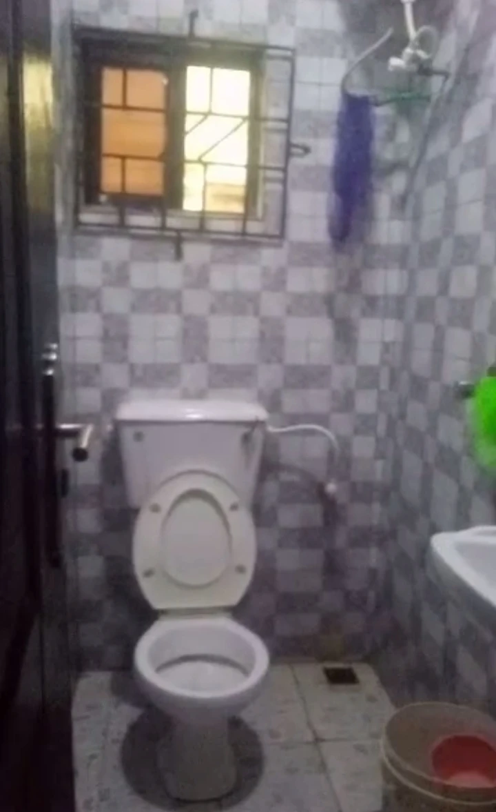 2 Bedroom Flat for Rent in Chalisco off NPA road Warri Delta state, Delta - Image 1