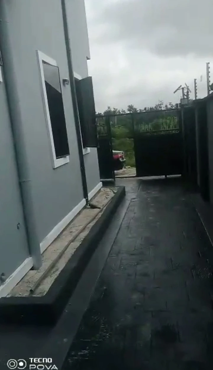 2 Bedroom Flat for Rent in otokutu, Delta - Image 1