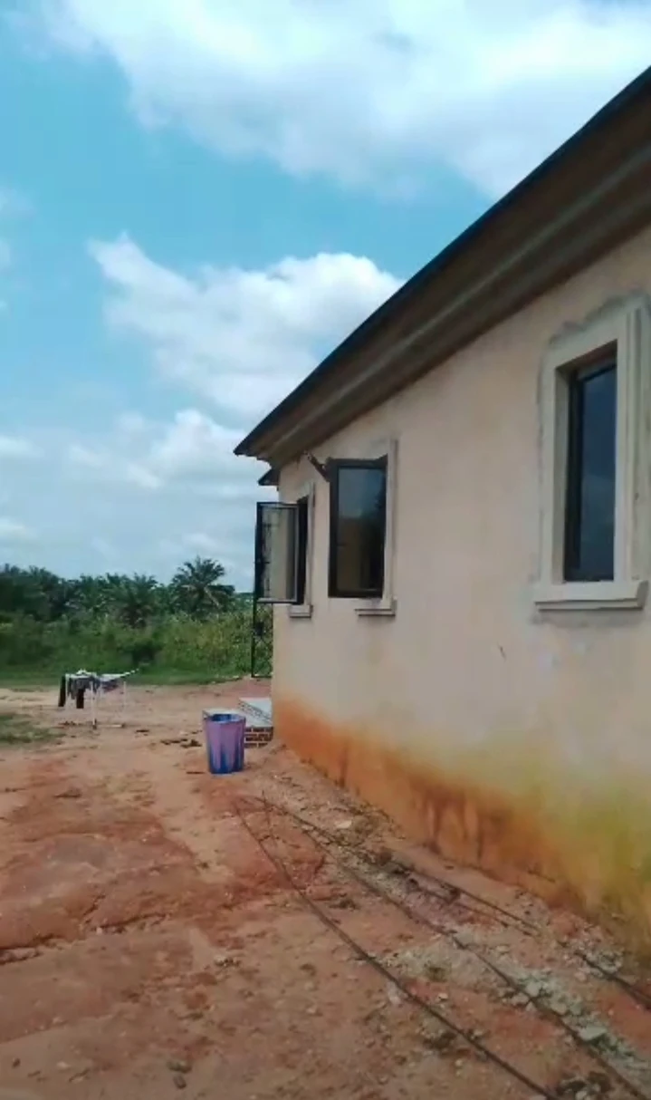 Bungalow for Sale in URHOKUOSA community Auchi Benin road, Edo - Image 1