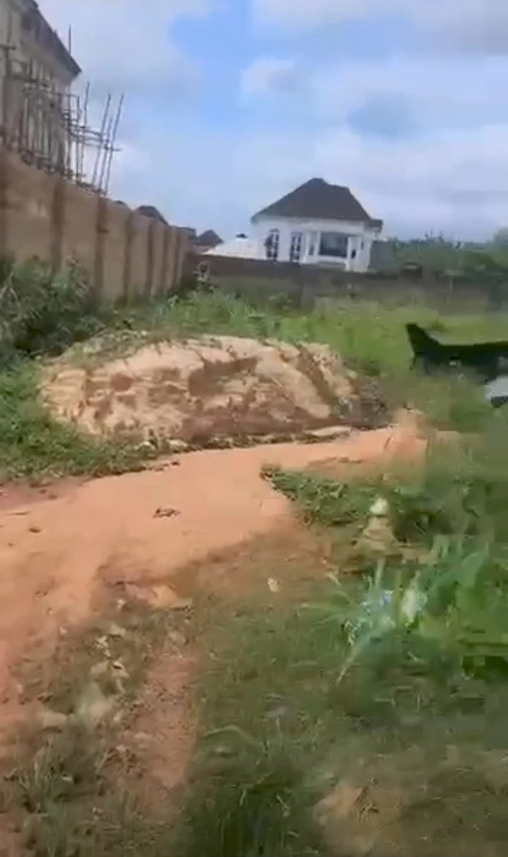 3 Bedroom Flat for Sale in Okhouromi, Edo - Image 2