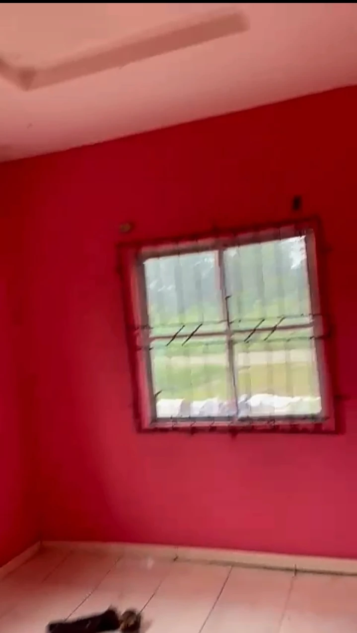 1 Bedroom Flat for Rent in Ogbokodu okpe, Delta - Image 2