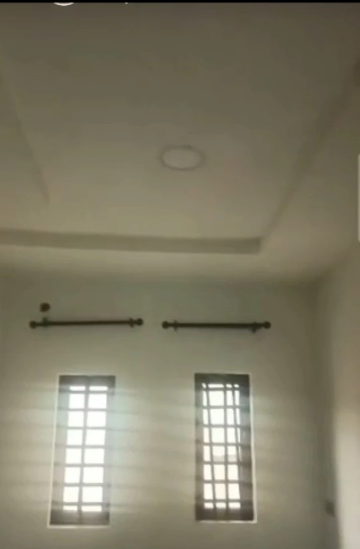 4 Bedroom Flat for Rent in Amagba, Edo - Image 2