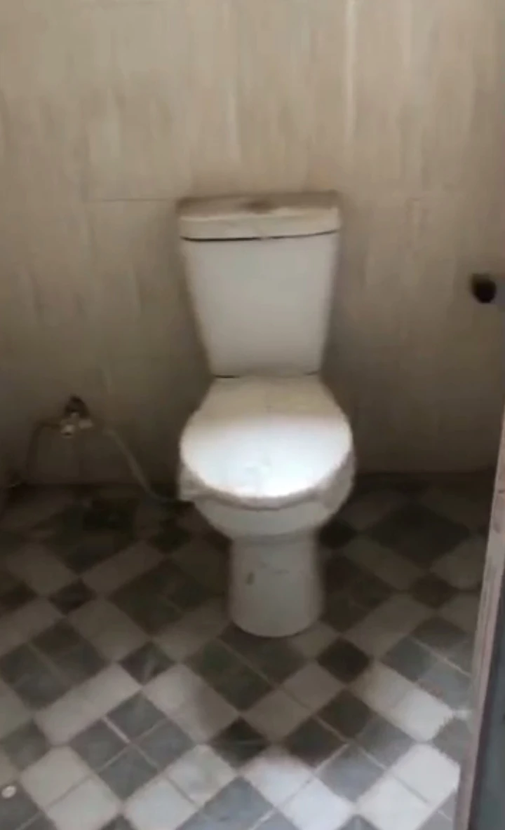 1 Bedroom Flat for Rent in Adesa Warri, Delta - Image 2