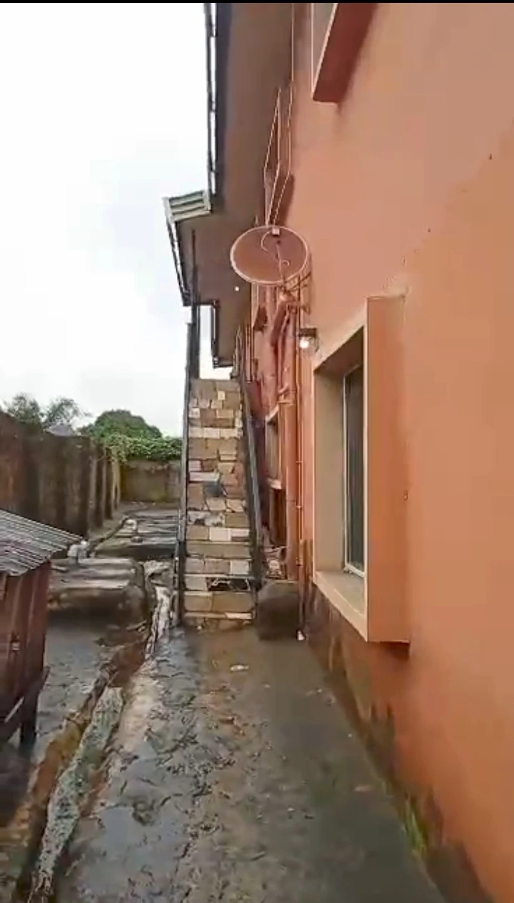 3 Bedroom Flat for Sale in Erediauwa, Edo - Image 3