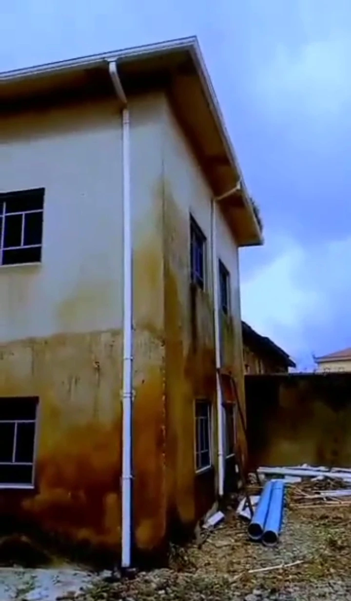 1 Bedroom Flat for Sale in Mm way third East circular road Benin, Edo - Image 1