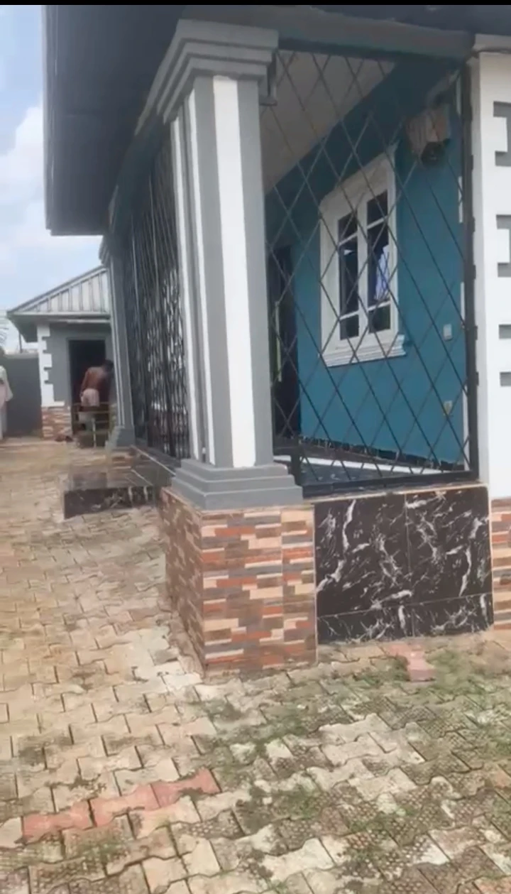 Bungalow for Sale in Arougba, Edo - Image 2