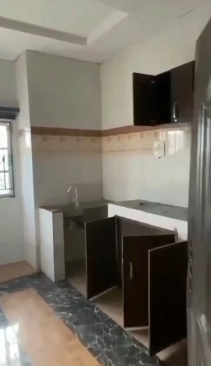 3 Bedroom Flat for Rent in Jeddo, Delta - Image 2