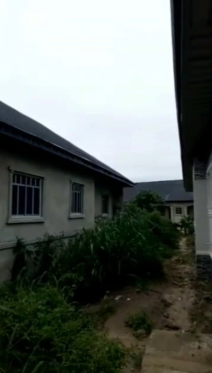 Bungalow for Sale in Adesa Warri, Delta - Image 1