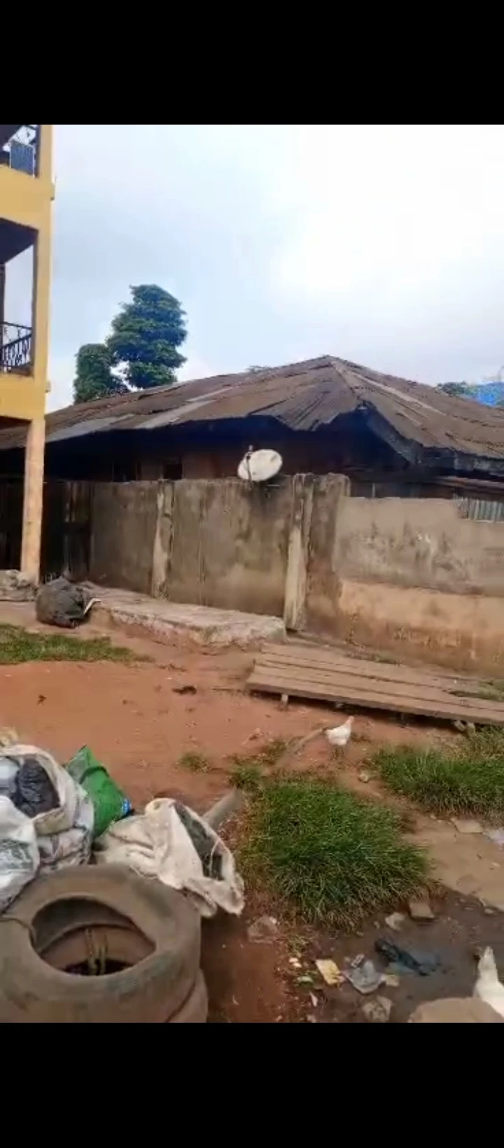 Hostel for Sale in Mission road Benin city, Edo - Image 2
