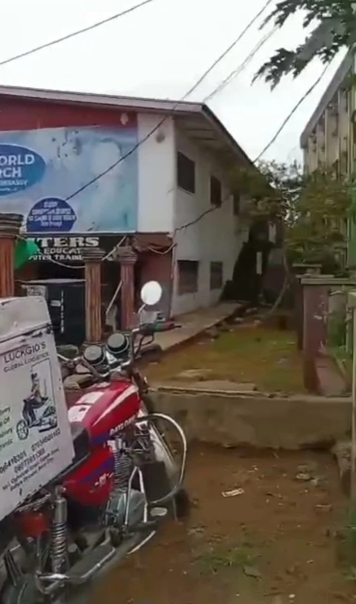Plaza for Sale in Adesuwa junction, Edo - Image 2