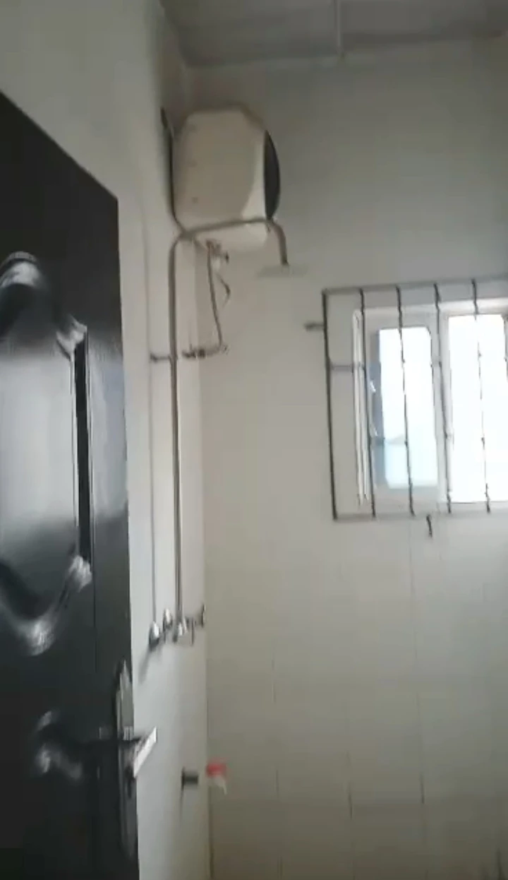 1 Bedroom Flat for Rent in Ogbomro, Delta - Image 2