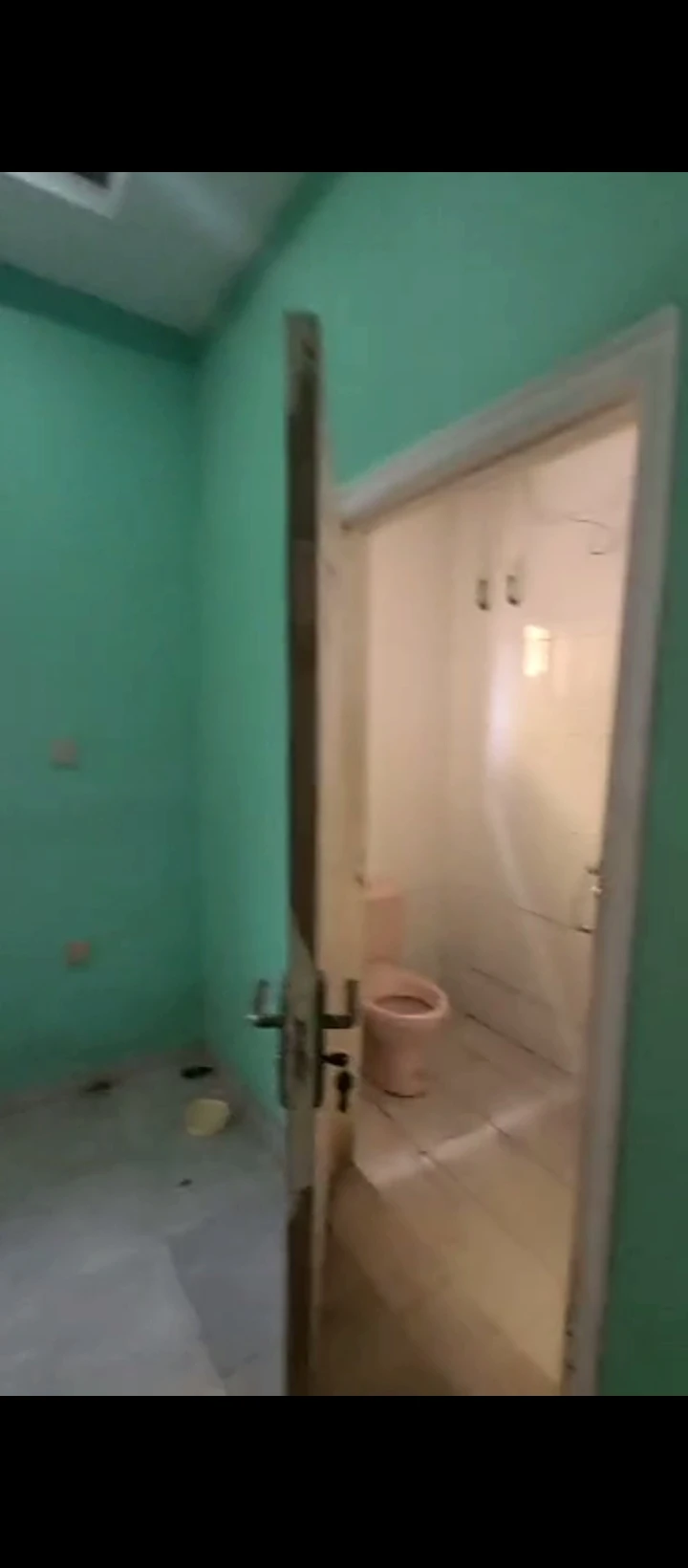 3 Bedroom Flat for Sale in Airport road, Edo - Image 4