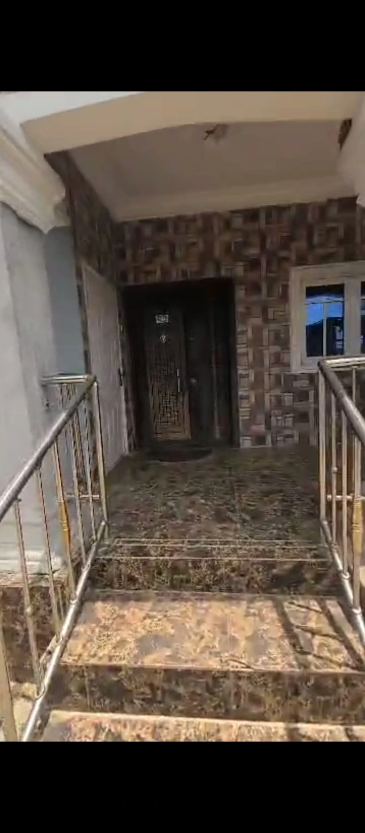 3 Bedroom Flat for Sale in Airport road, Edo - Image 2