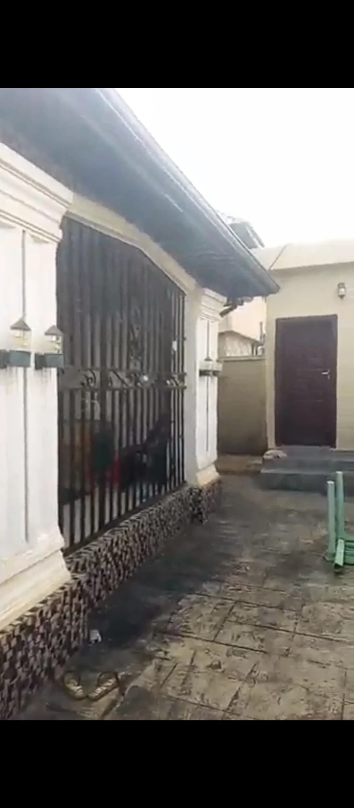 3 Bedroom Flat for Sale in Obe sapele road, Edo - Image 2