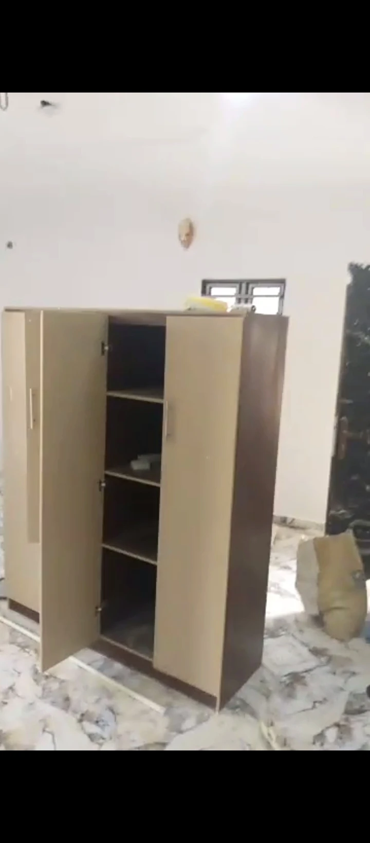 3 Bedroom Flat for Rent in Ewuku, Edo - Image 2
