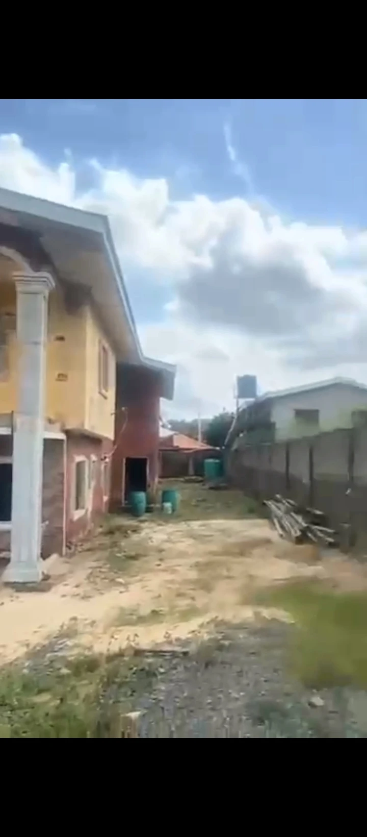 Duplex for Sale in Edehen gapiona, Edo - Image 1