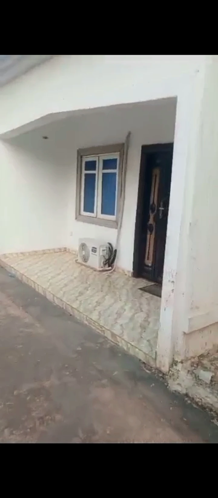 3 Bedroom Flat for Sale in Obe sapele road, Edo - Image 2