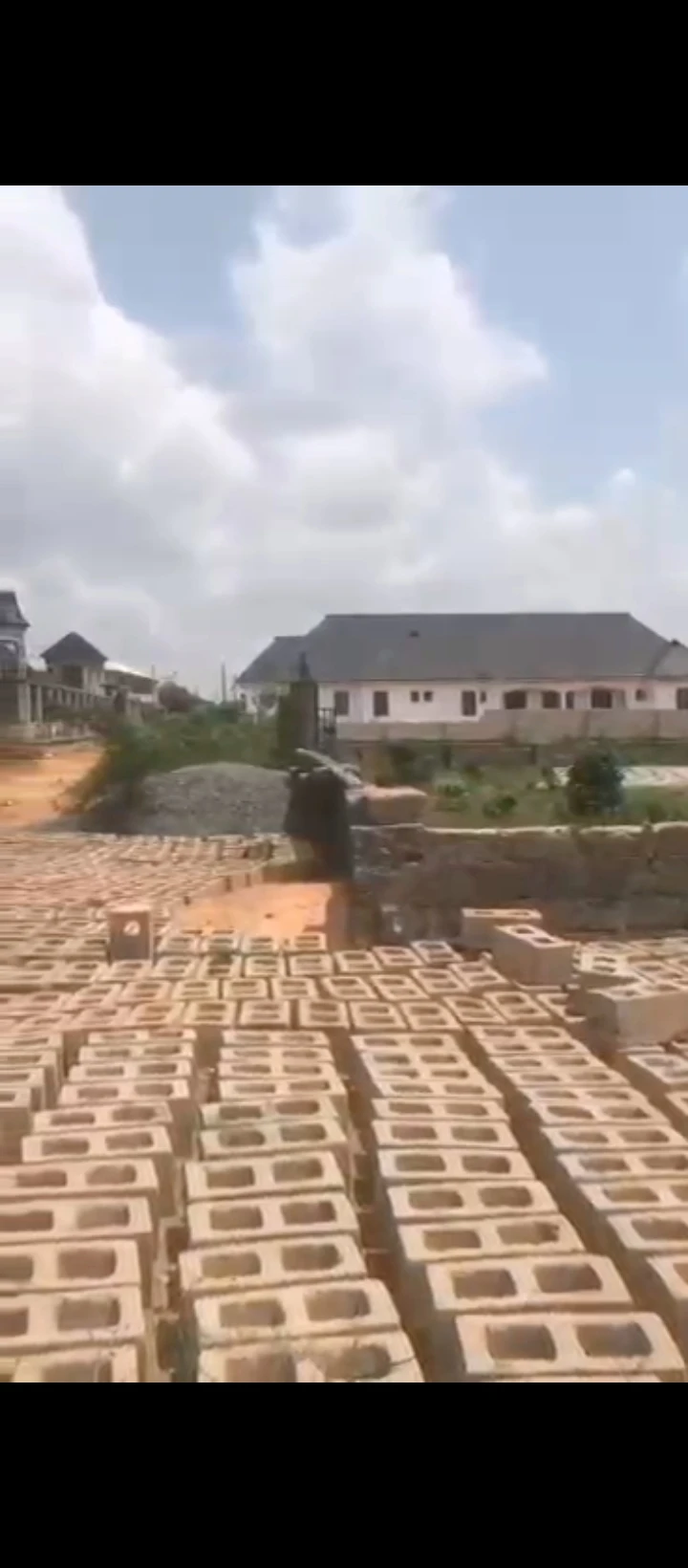 4 Bedroom Flat for Sale in AMAGBA, Edo - Image 1